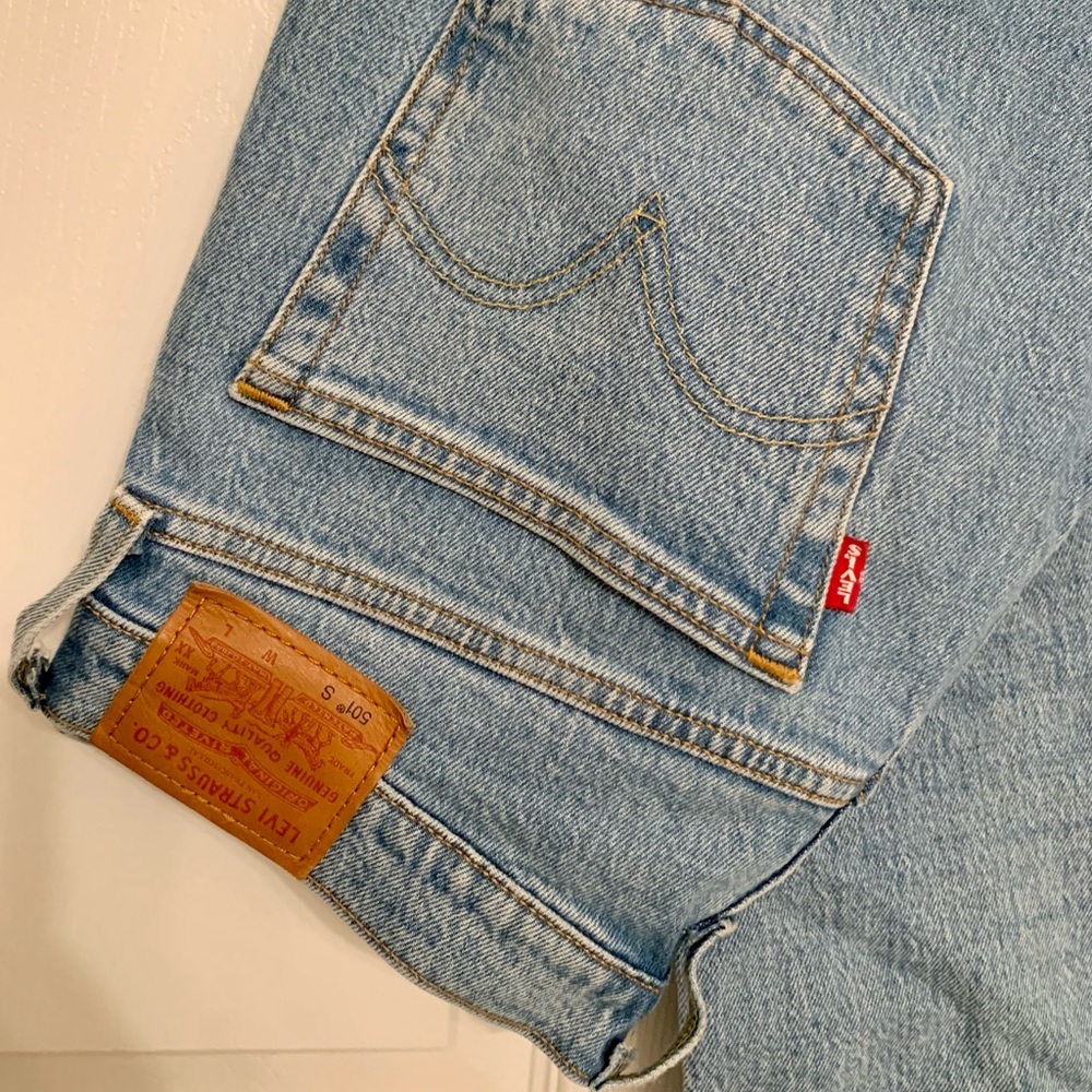 Levi’s 501 high wasted 5-button skinny jeans